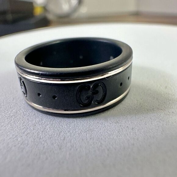 Gucci Icon GG Black Synthetic Corundum Ring Size 5 - Picture 1 of 10